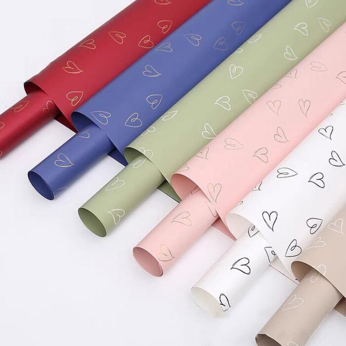 Giấy 1 Mặt Họa Tiết Tim Rỗng Cao Cấp