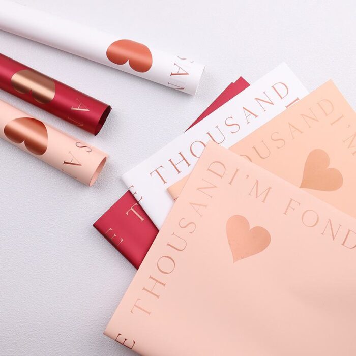 Giấy 1 Mặt Họa Tiết Viền Chữ Love Thousand Cao Cấp